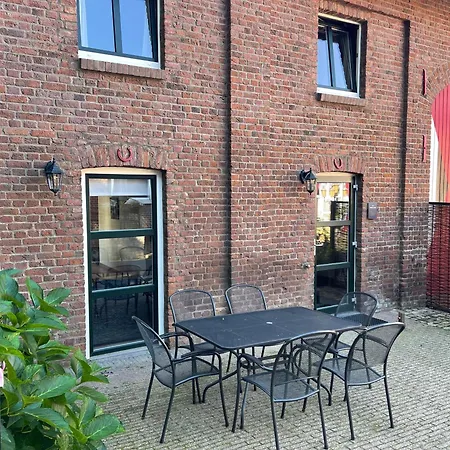 Ruim Sfeervol Naast Wijndomein In Vijlen, Zuid-limburg * Vijlen